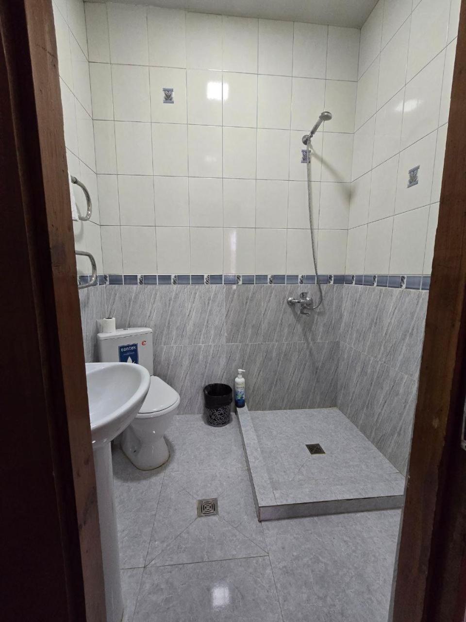 טשקנט Guesto Hostel מראה חיצוני תמונה